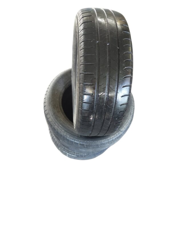 215/60R16 MICHELIN