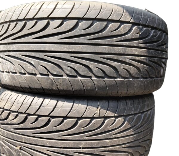 245/45R18