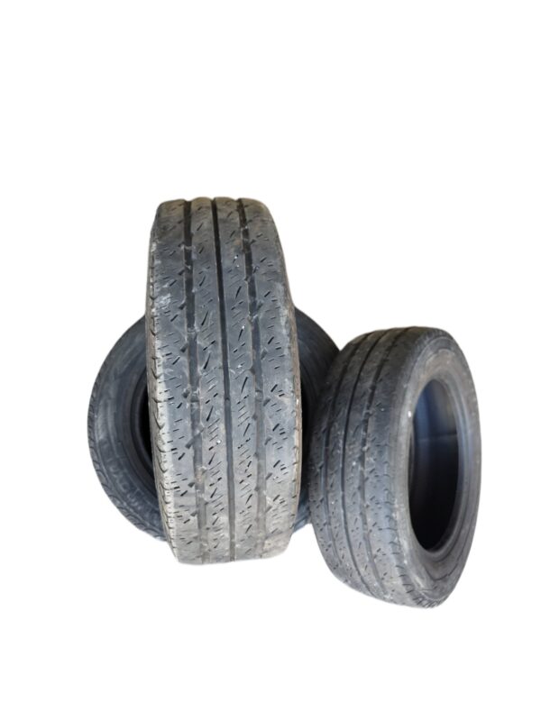 205/65R16C UNIROYAL