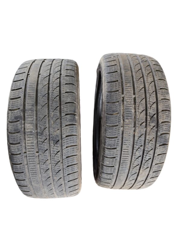 235/45R17 MINERVA