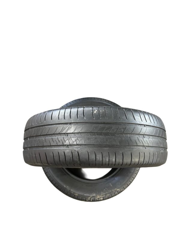 205/60R16 Michelin
