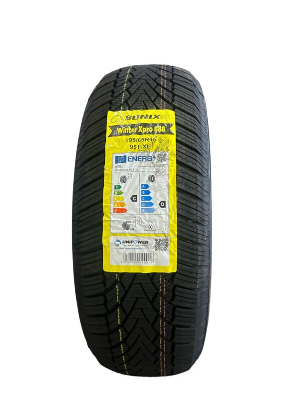 195/65R15 Sonix Zima