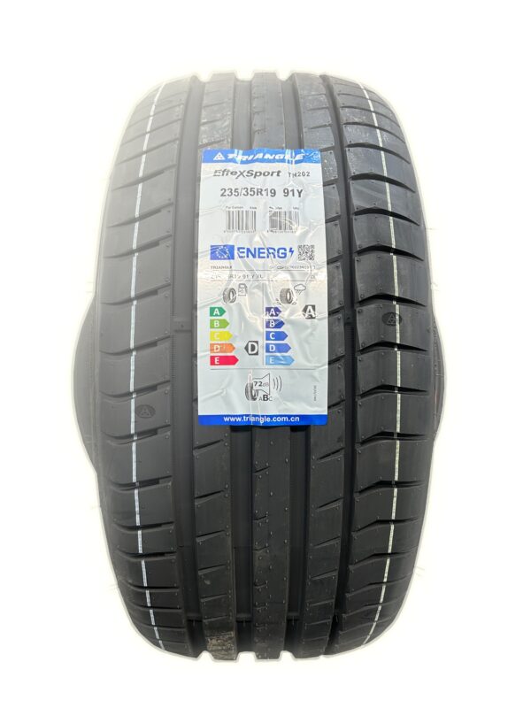 235/35R19 Triangle EffexSport TH202
